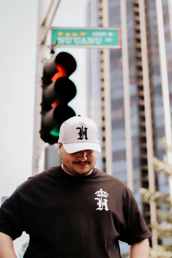 H SPEAR CROWNED Tee