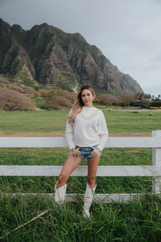 TWISTED LEI Crewneck